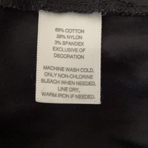 White House Black Market top. - Picture 3 of 4